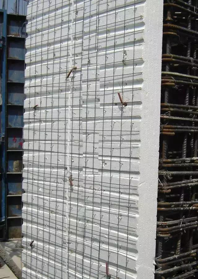 105.jpg